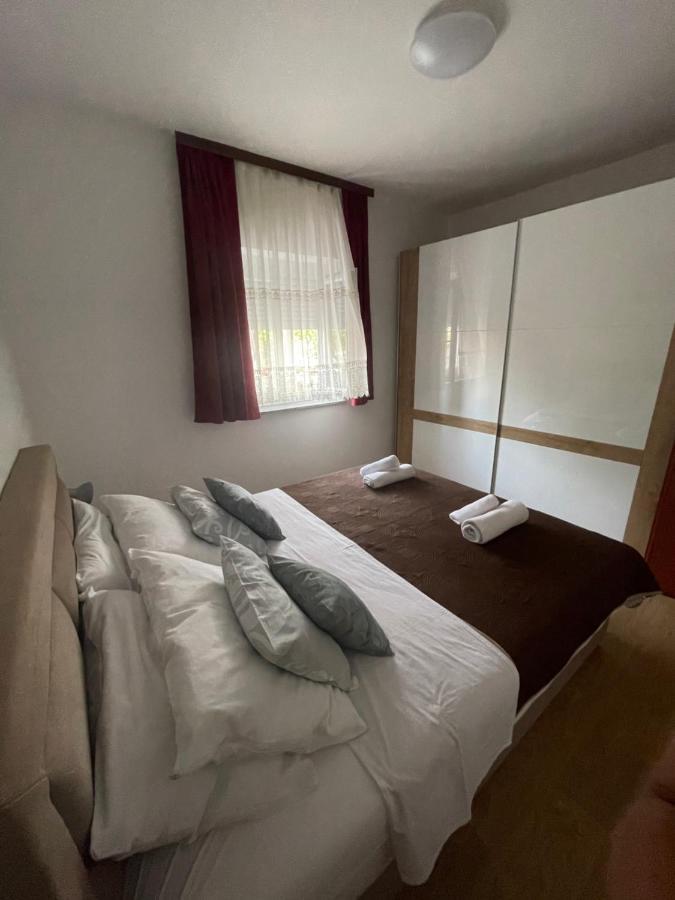 Apartmani Mirela Vrh  Экстерьер фото